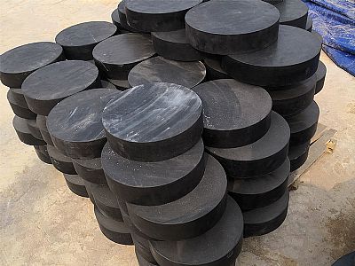 玉屏县板式橡胶支座由若干层橡胶片与薄钢板经加压硫化